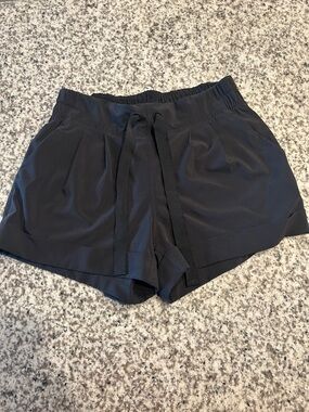 Lululemon Black Athletic Drawstring Shorts - Size 4